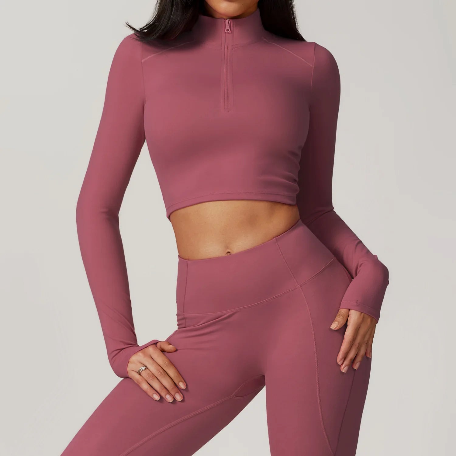 TOP CROPPED ESSENCE