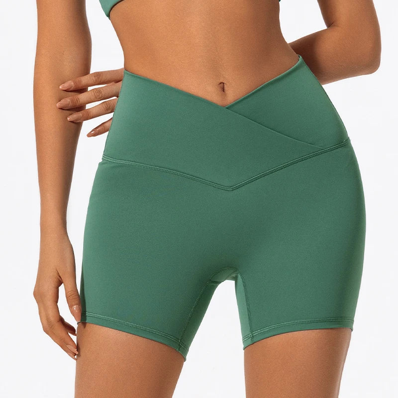 SHORTS MID ESSENCIAL