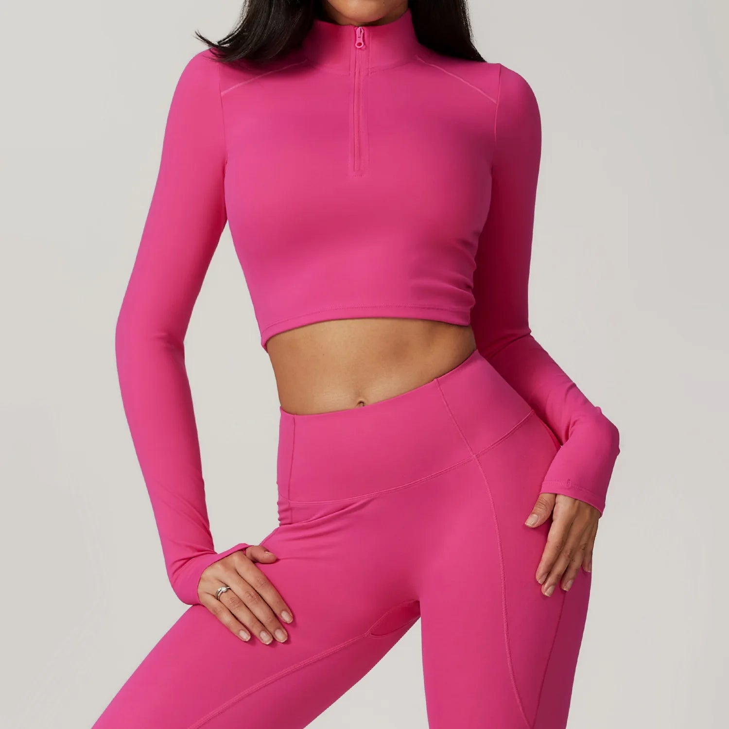 TOP CROPPED ESSENCE